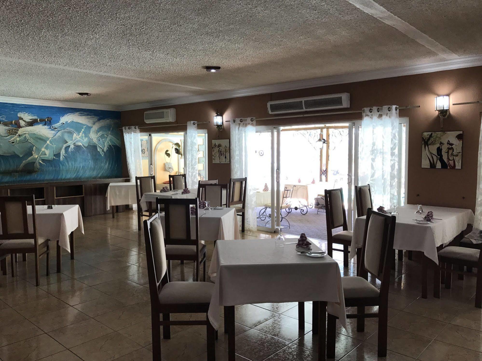 Le Saint Georges Hotel Port Louis Luaran gambar